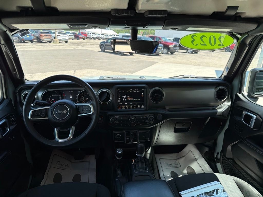 2023 Jeep Wrangler 4-Door Sahara 4x4
