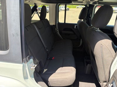 2023 Jeep Wrangler 4-Door Sahara 4x4