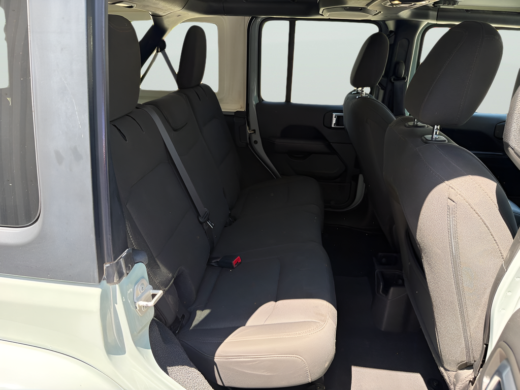 2023 Jeep Wrangler 4-Door Sahara 4x4