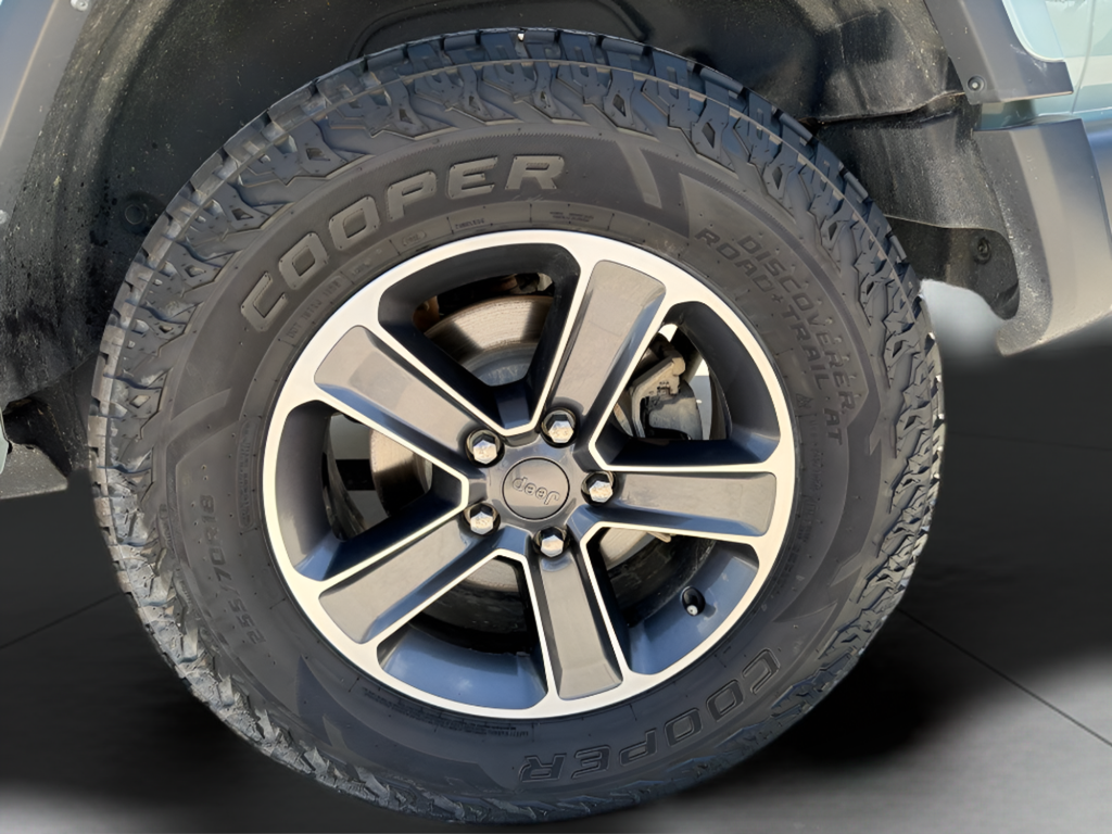 2023 Jeep Wrangler 4-Door Sahara 4x4
