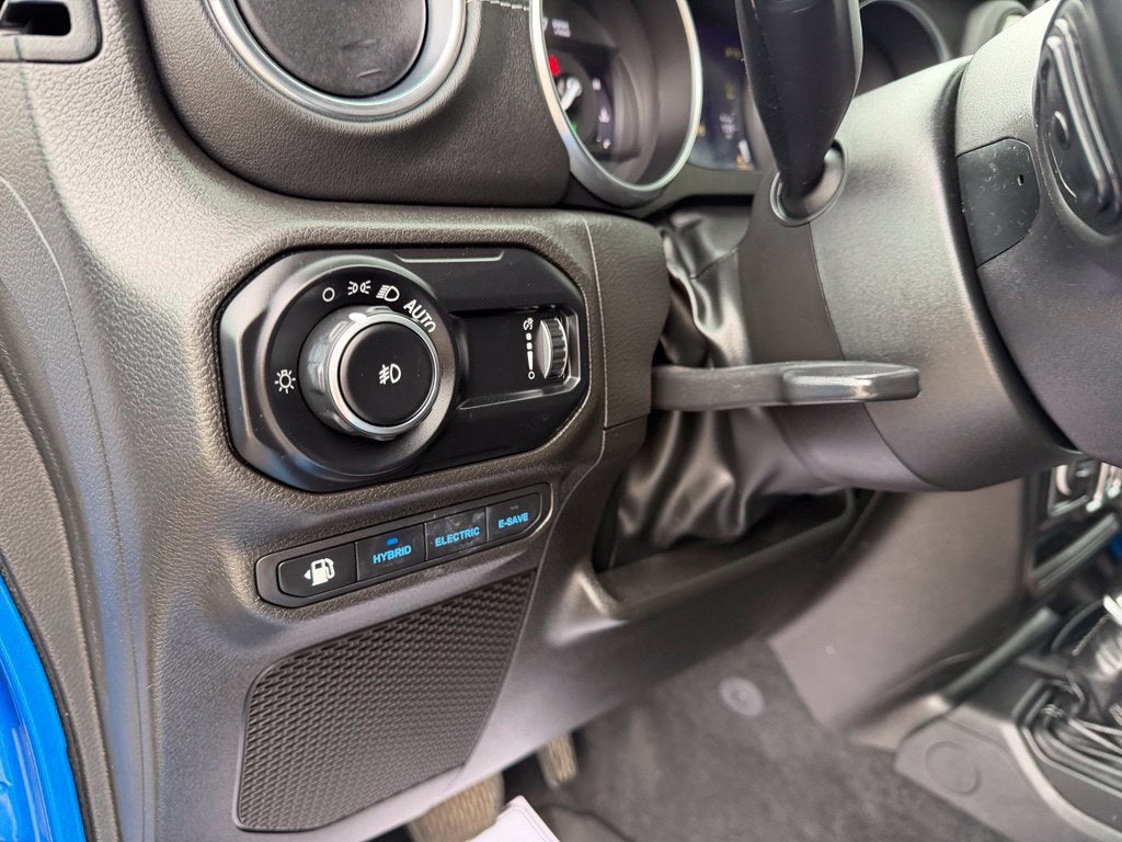 2023 Jeep Wrangler 4xe Sahara 4x4