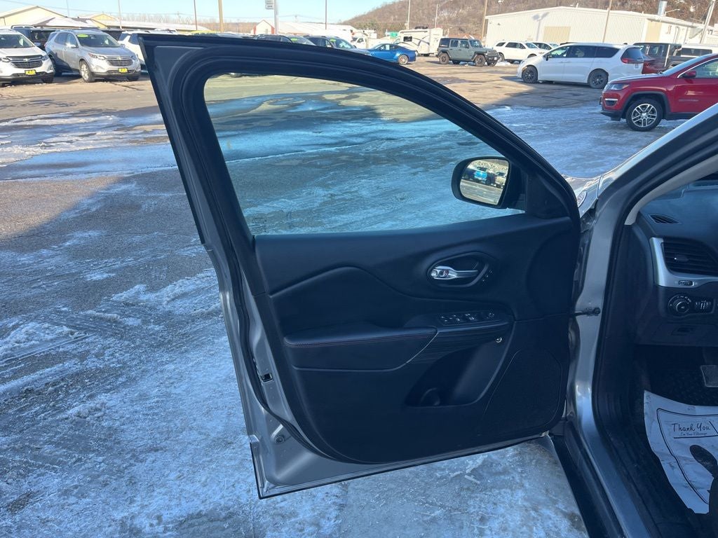 2017 Jeep Cherokee Trailhawk L Plus 4x4