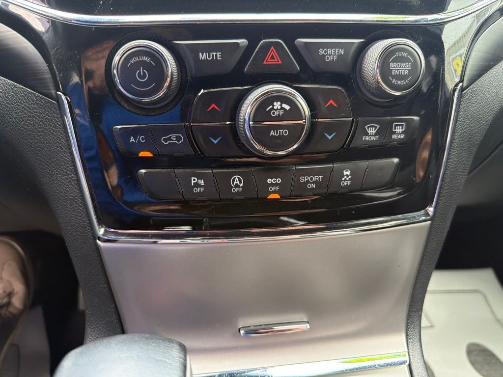 2021 Jeep Grand Cherokee Laredo X 4x4