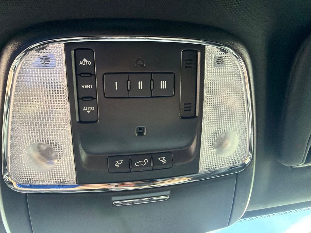 2021 Jeep Grand Cherokee Laredo X 4x4