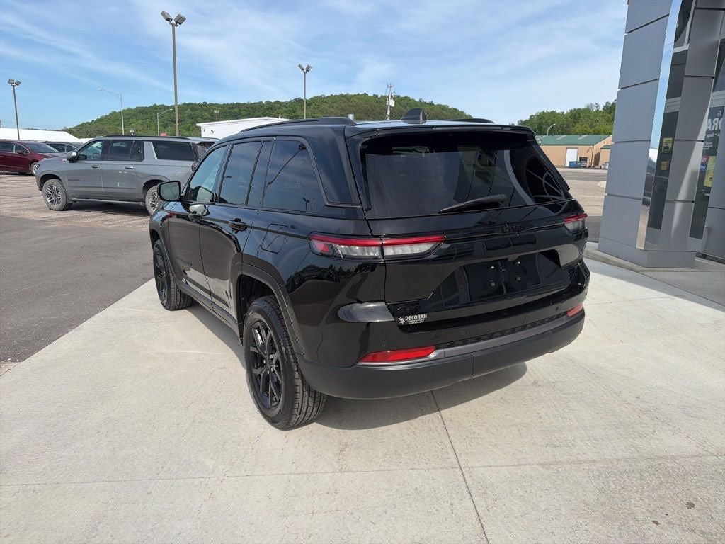 2026 Jeep Grand Cherokee GRAND CHEROKEE LAREDO ALTITUDE 4X4