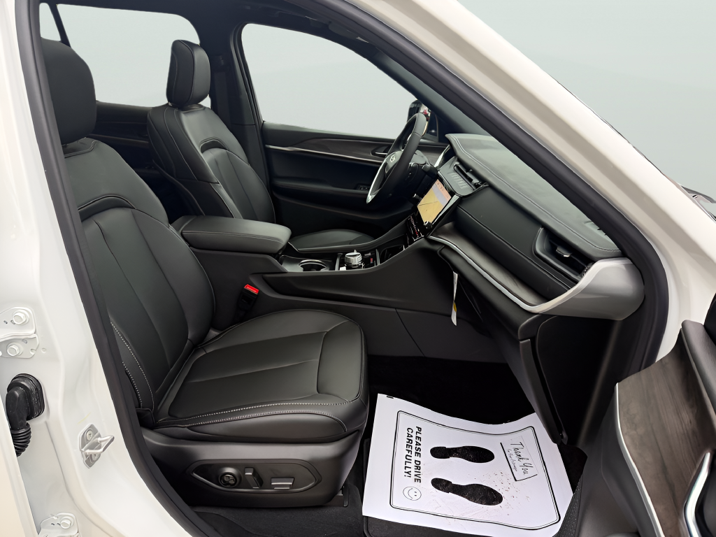 2027 Jeep Grand Cherokee Limited