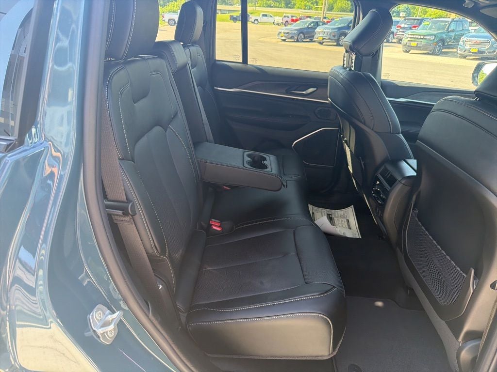 2026 Jeep Grand Cherokee GRAND CHEROKEE LIMITED RESERVE 4X4