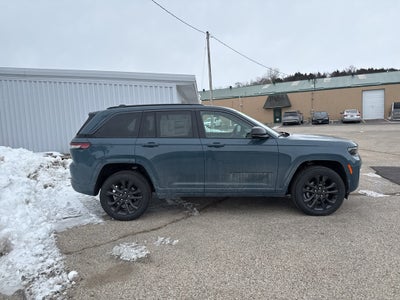 2026 Jeep Grand Cherokee GRAND CHEROKEE LIMITED RESERVE 4X4