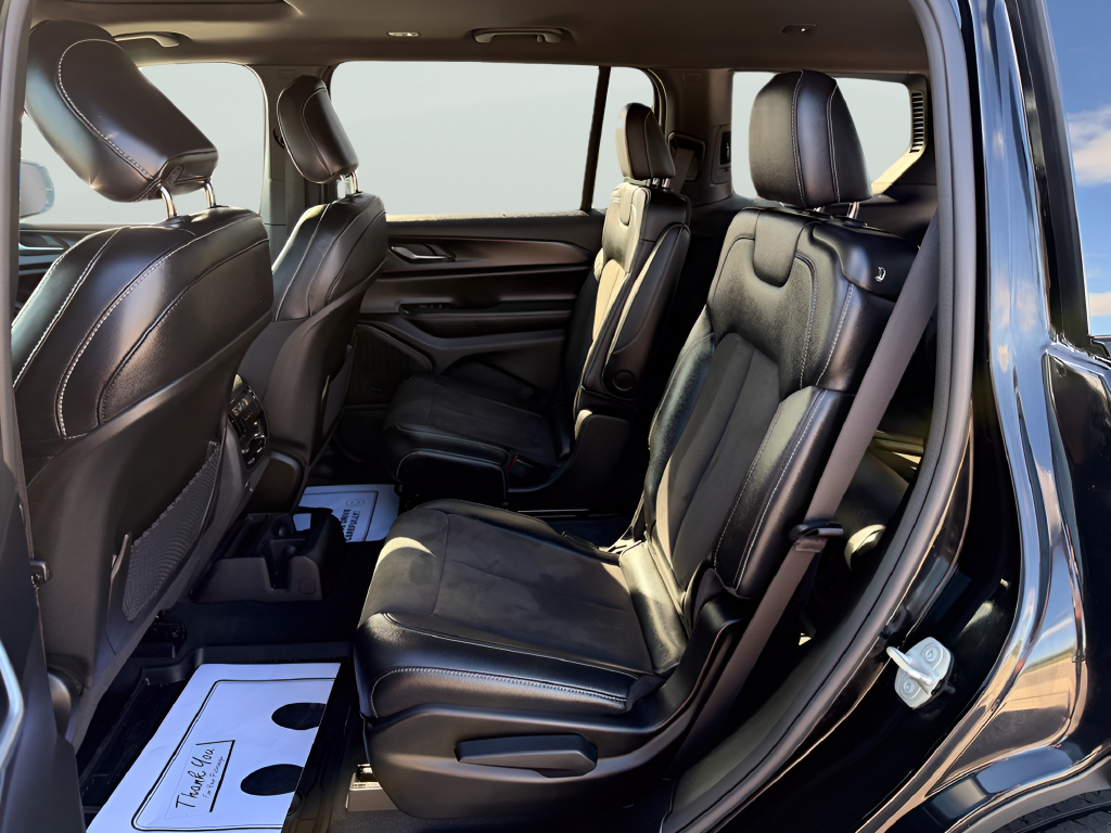2024 Jeep Grand Cherokee L Altitude X 4x4