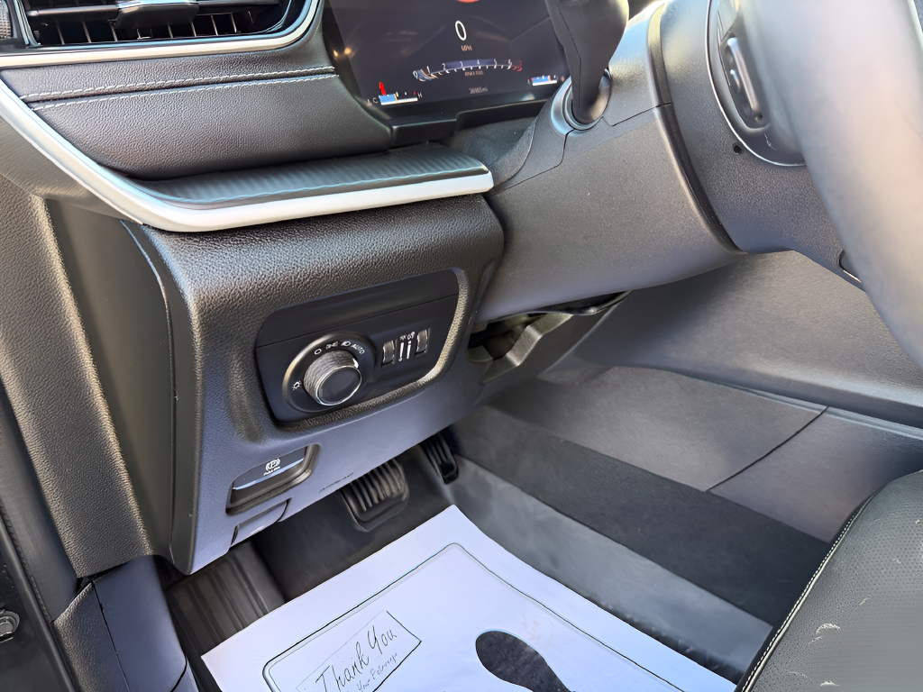 2024 Jeep Grand Cherokee L Altitude X 4x4