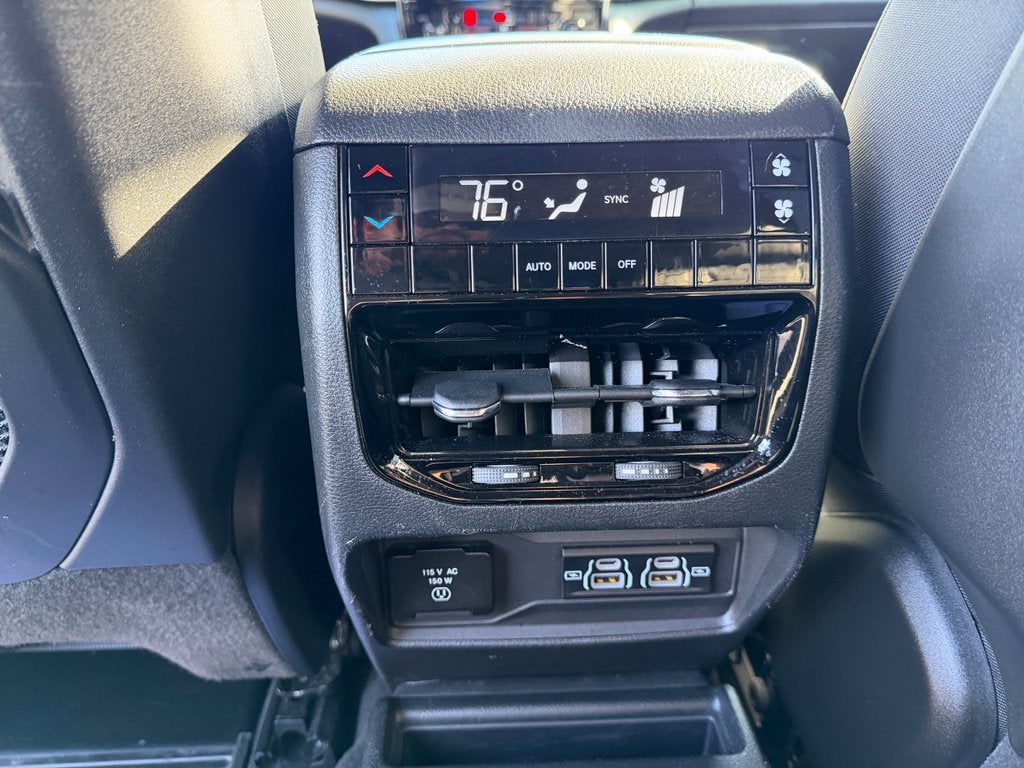 2024 Jeep Grand Cherokee L Altitude X 4x4