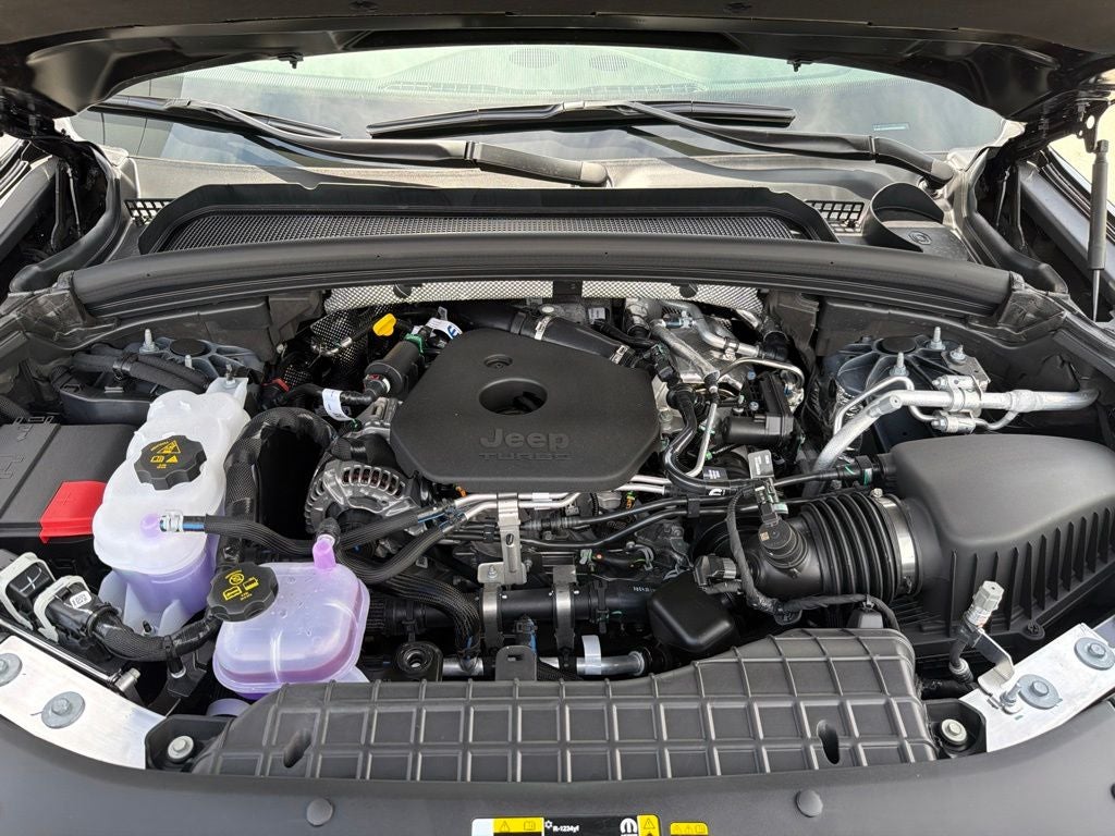 2026 Jeep Grand Cherokee GRAND CHEROKEE L LAREDO ALTITUDE 4X4