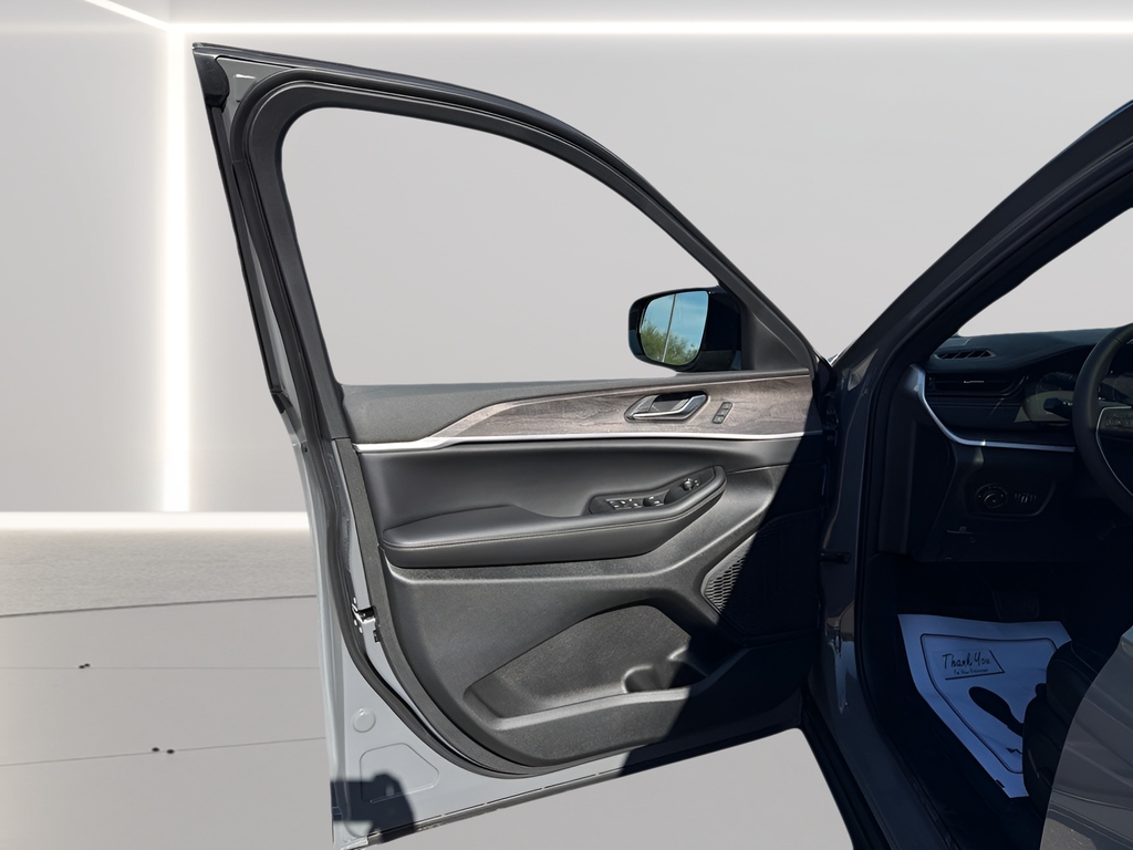 2027 Jeep Grand Cherokee Limited