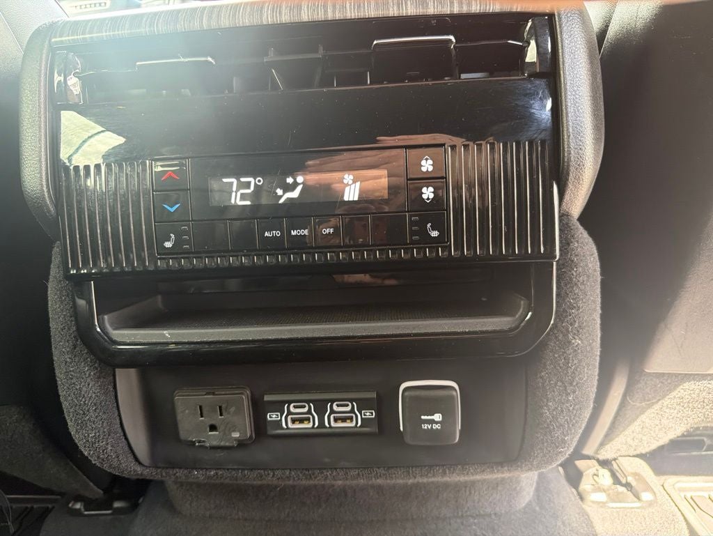 2024 Jeep Wagoneer L Series II 4x4