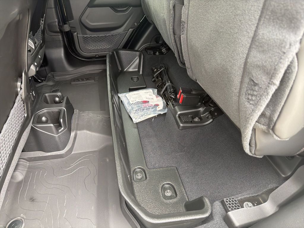 2026 Jeep Gladiator GLADIATOR SHADOW OPS 4X4