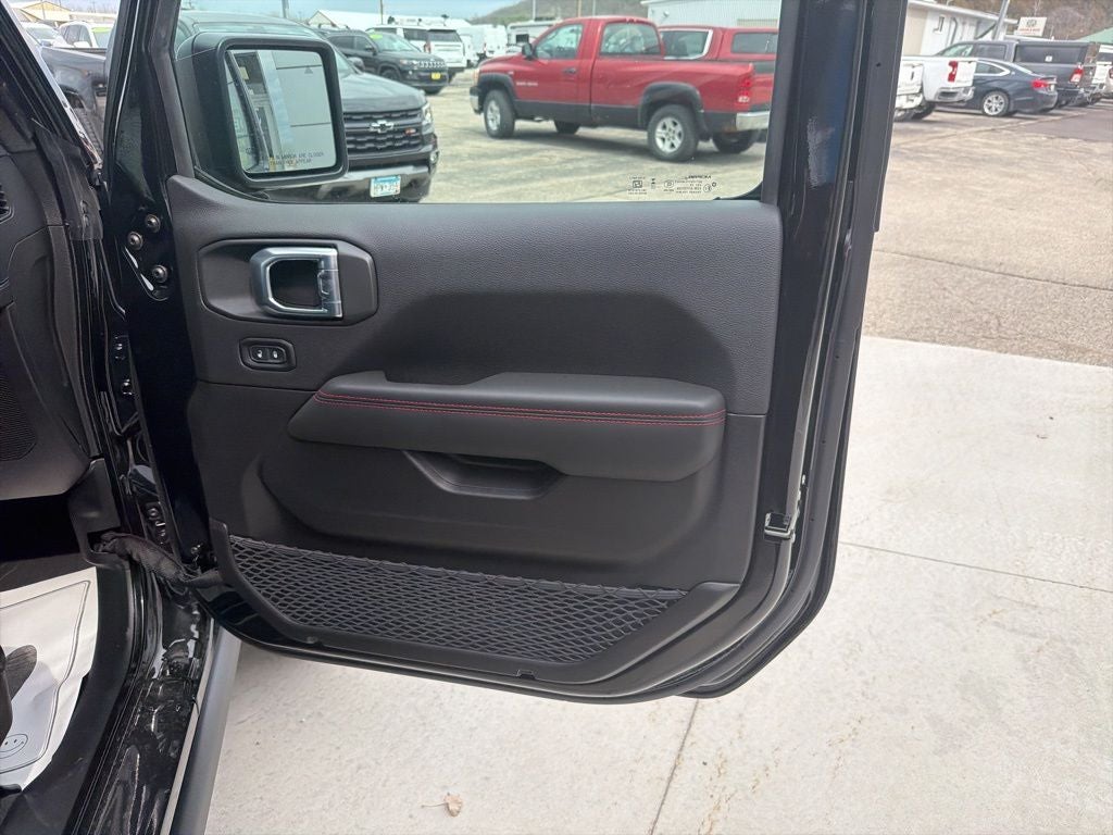 2026 Jeep Gladiator GLADIATOR SHADOW OPS 4X4