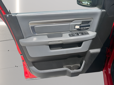 2019 RAM 1500 Classic SLT Crew Cab 4x4 5'7' Box