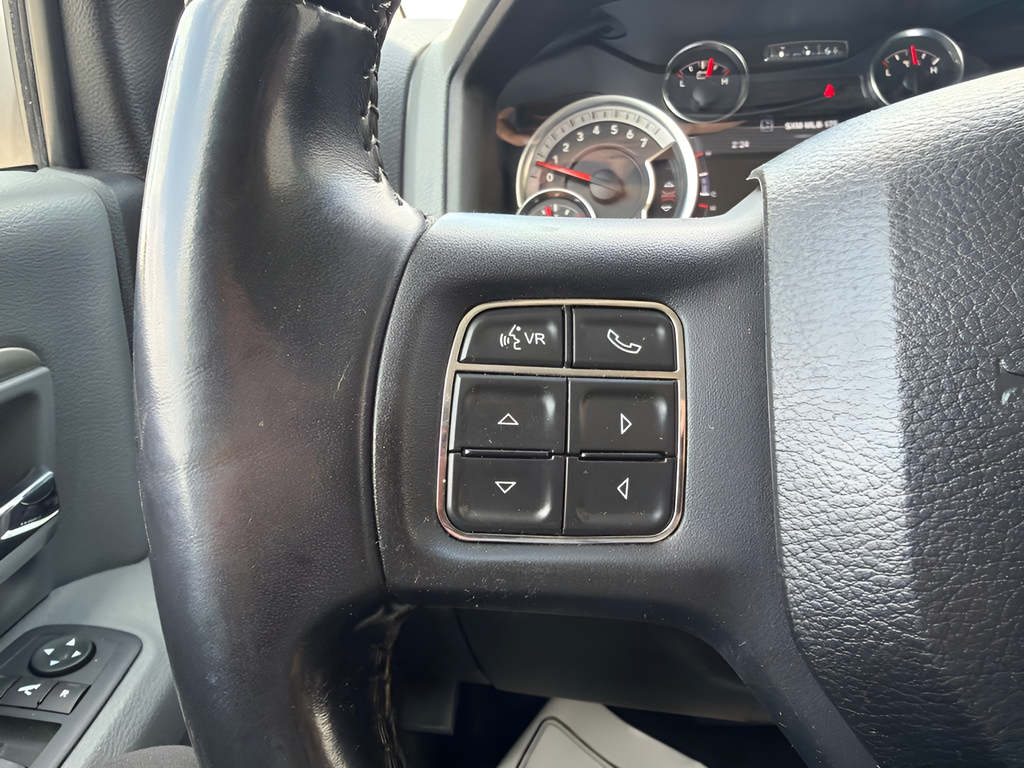 2019 RAM 1500 Classic SLT Crew Cab 4x4 5'7' Box