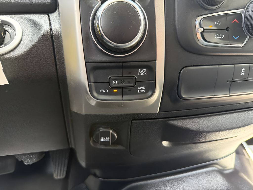 2019 RAM 1500 Classic SLT Crew Cab 4x4 5'7' Box