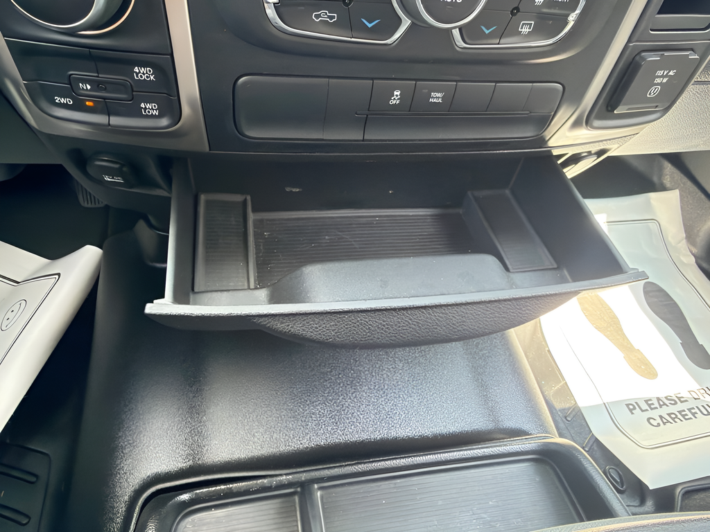 2019 RAM 1500 Classic SLT Crew Cab 4x4 5'7' Box