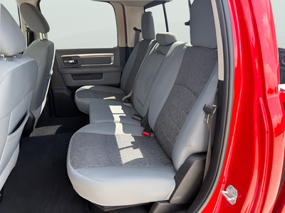 2019 RAM 1500 Classic SLT Crew Cab 4x4 5'7' Box