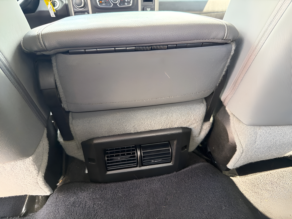 2019 RAM 1500 Classic SLT Crew Cab 4x4 5'7' Box
