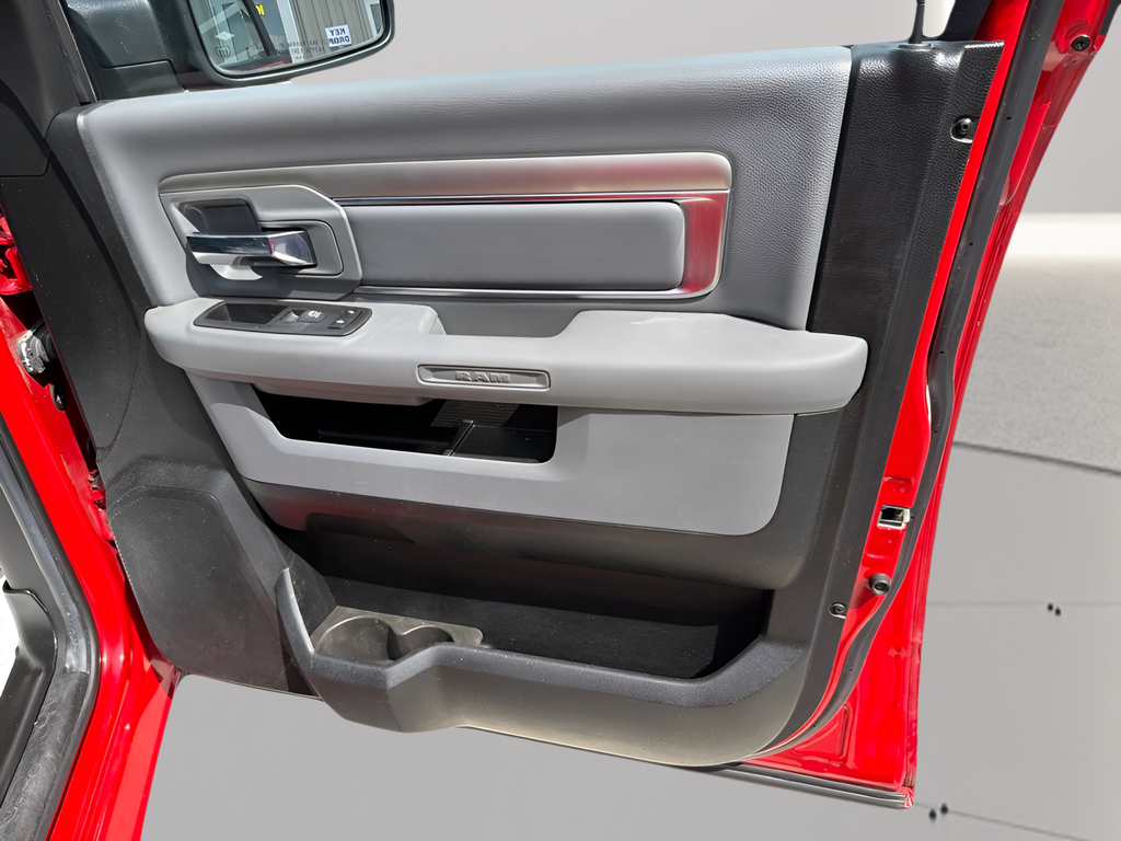 2019 RAM 1500 Classic SLT Crew Cab 4x4 5'7' Box
