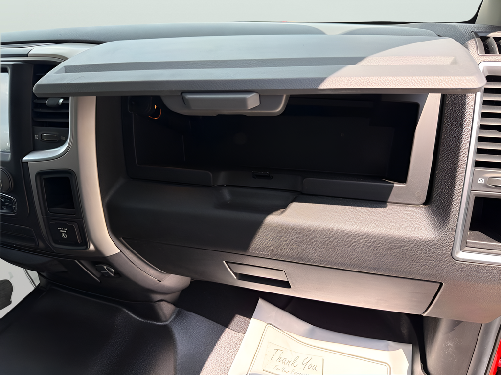 2019 RAM 1500 Classic SLT Crew Cab 4x4 5'7' Box