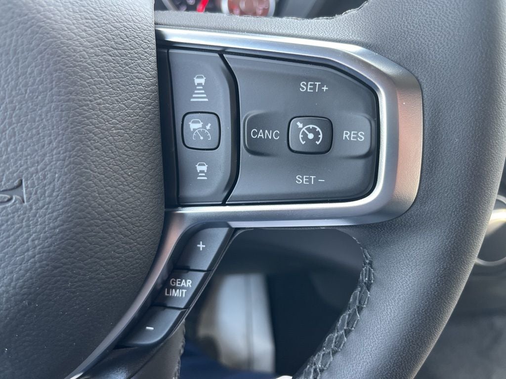 2026 RAM Ram 1500 RAM 1500 BIG HORN QUAD CAB 4X4 6'4' BOX