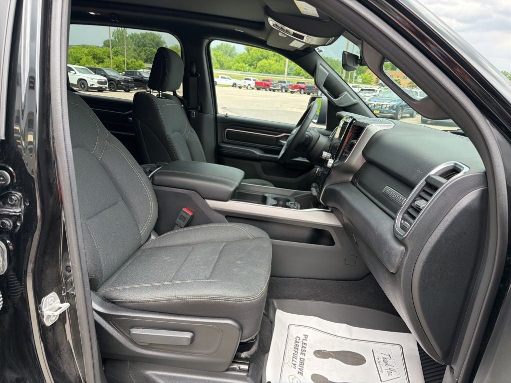 2025 RAM 1500 Big Horn Crew Cab 4x4 5'7' Box