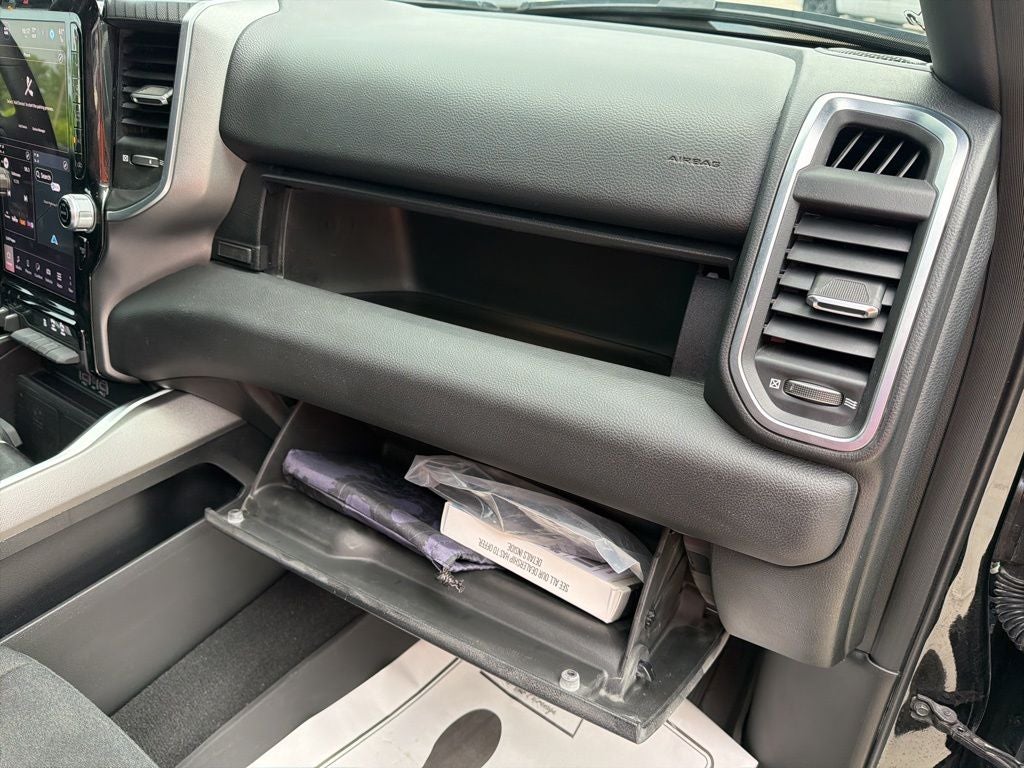 2025 RAM 1500 Big Horn Crew Cab 4x4 5'7' Box