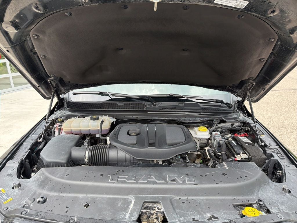 2025 RAM 1500 Big Horn Crew Cab 4x4 5'7' Box