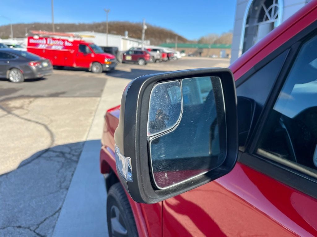 2021 RAM 1500 Big Horn Crew Cab 4x4 5'7' Box