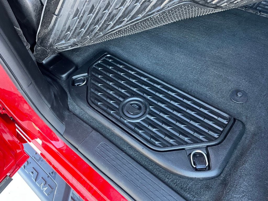 2021 RAM 1500 Big Horn Crew Cab 4x4 5'7' Box