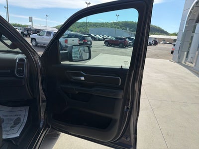 2024 RAM 1500 Big Horn Crew Cab 4x4 5'7' Box