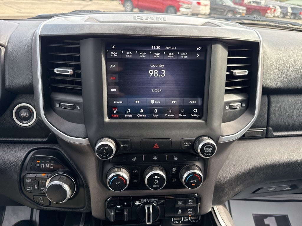 2021 RAM 1500 Big Horn Crew Cab 4x4 5'7' Box