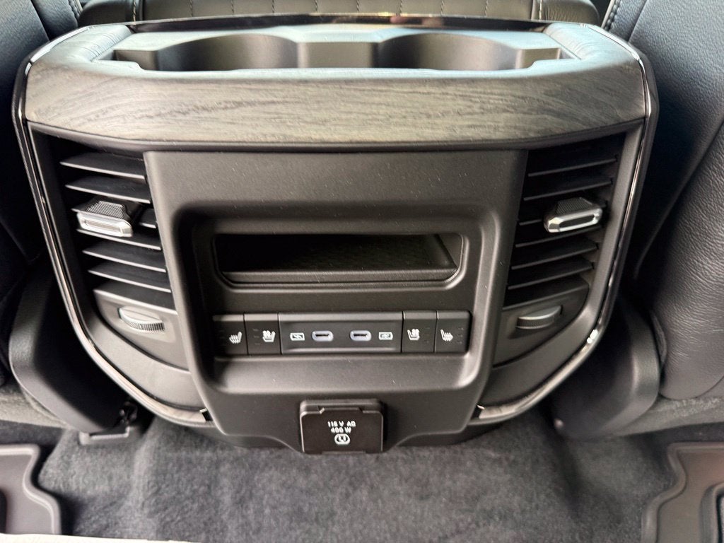 2027 RAM Ram 1500 RAM 1500 LIMITED CREW CAB 4X4 5'7' BOX