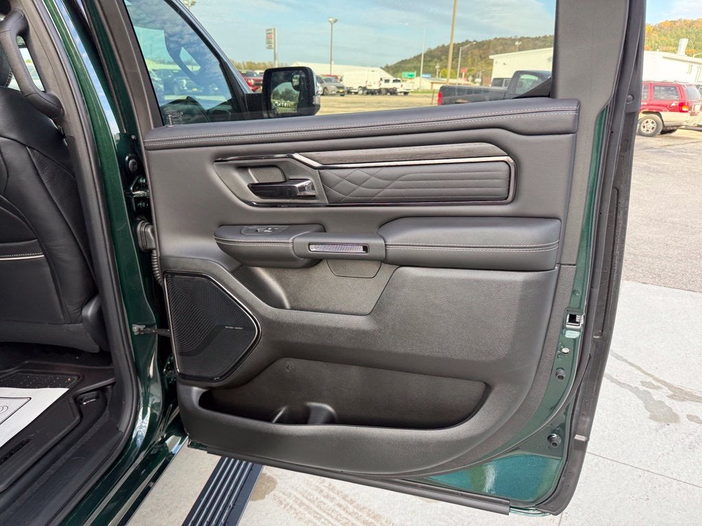 2027 RAM Ram 1500 RAM 1500 LIMITED CREW CAB 4X4 5'7' BOX