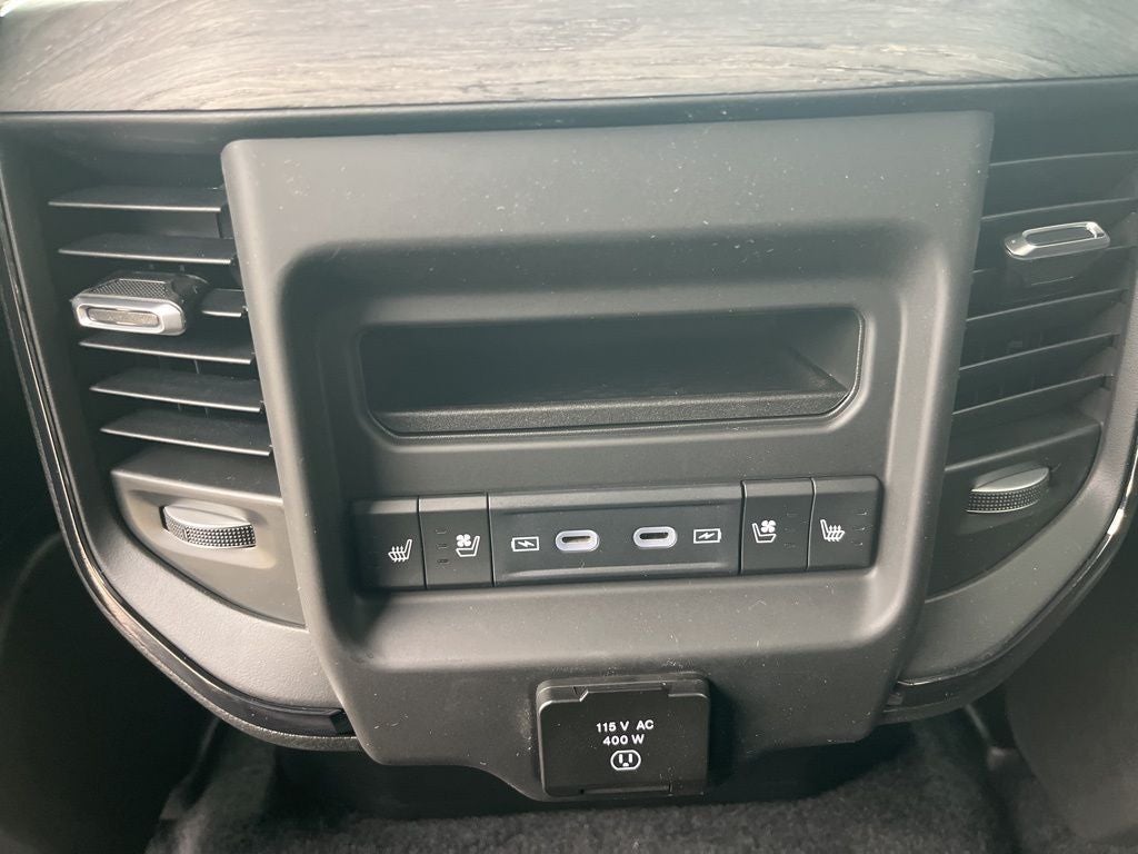 2026 RAM Ram 1500 RAM 1500 LIMITED CREW CAB 4X4 5'7' BOX