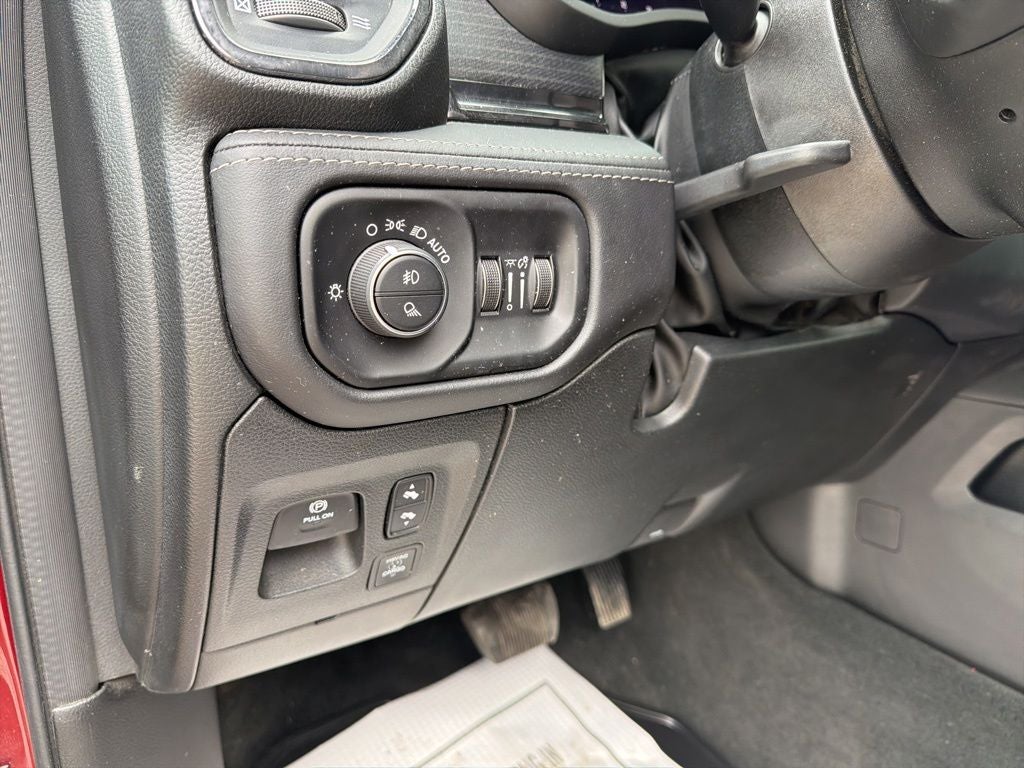 2023 RAM 1500 Limited Crew Cab 4x4 5'7' Box