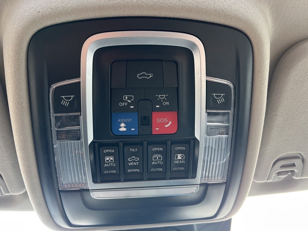 2024 RAM 1500 Limited Crew Cab 4x4 5'7' Box