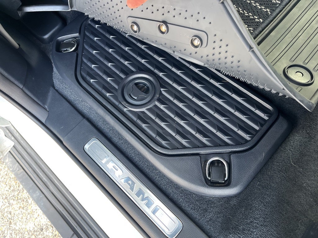 2024 RAM 1500 Limited Crew Cab 4x4 5'7' Box