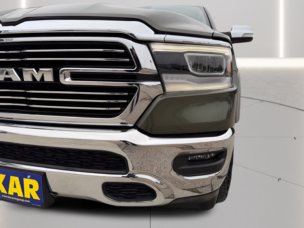 2021 RAM 1500 Laramie Crew Cab 4x4 5'7' Box
