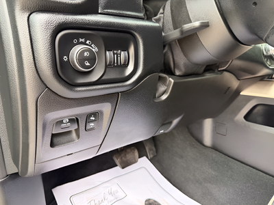 2021 RAM 1500 Laramie Crew Cab 4x4 5'7' Box