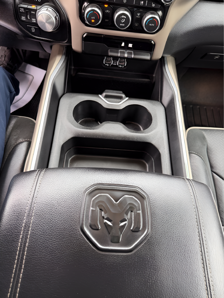 2021 RAM 1500 Laramie Crew Cab 4x4 5'7' Box