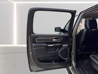 2021 RAM 1500 Laramie Crew Cab 4x4 5'7' Box