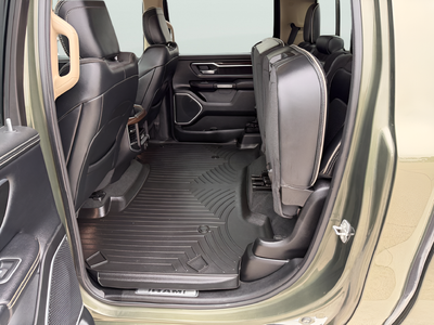 2021 RAM 1500 Laramie Crew Cab 4x4 5'7' Box