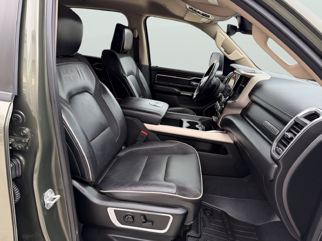 2021 RAM 1500 Laramie Crew Cab 4x4 5'7' Box