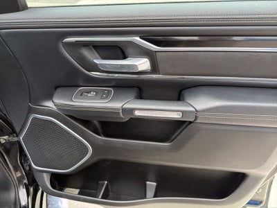 2022 RAM 1500 Laramie Crew Cab 4x4 5'7' Box