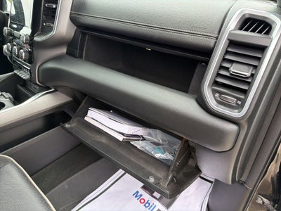 2022 RAM 1500 Laramie Crew Cab 4x4 5'7' Box
